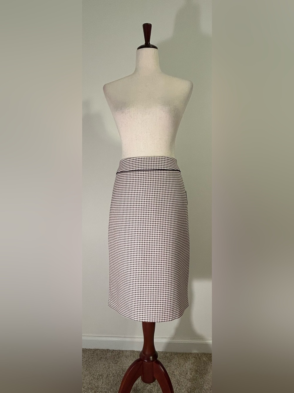 NWT Kasper Pencil Shirt Pink Black White Textured Career Size 8